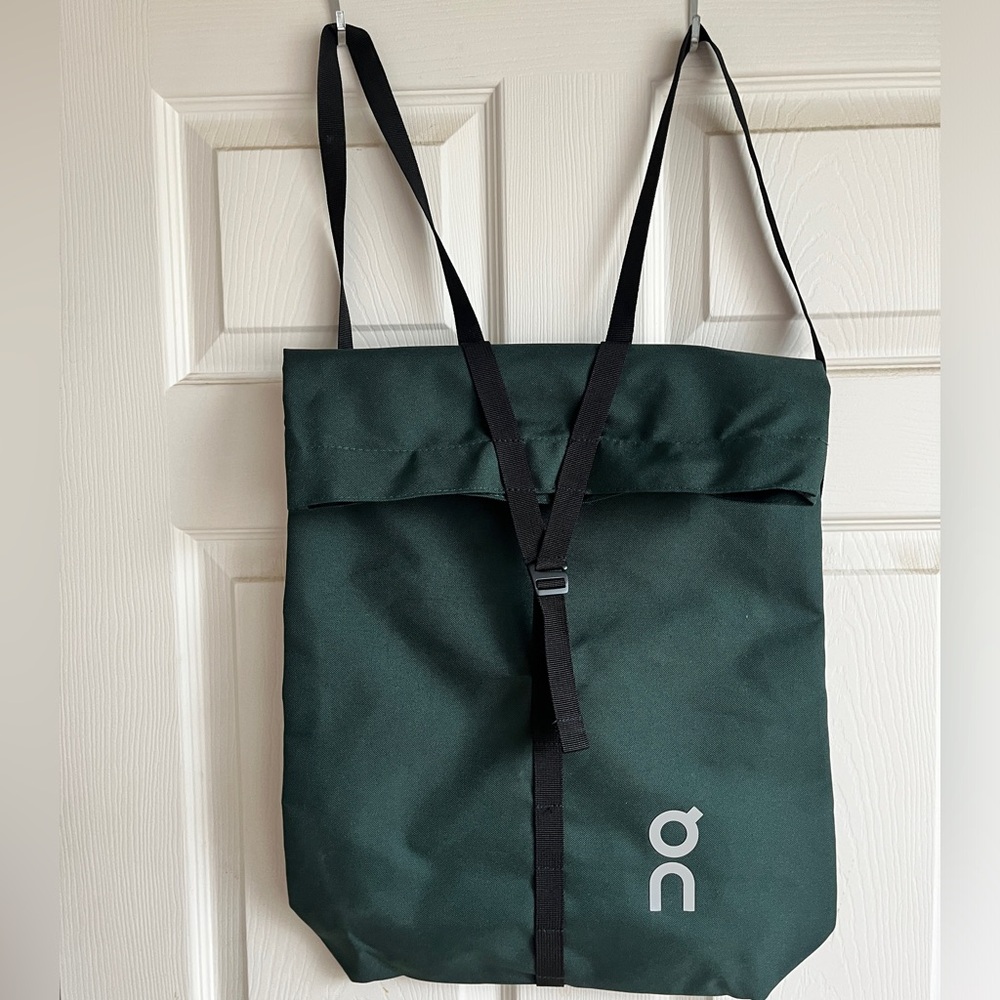 On cloud running backpack Ambassador pack NWOT